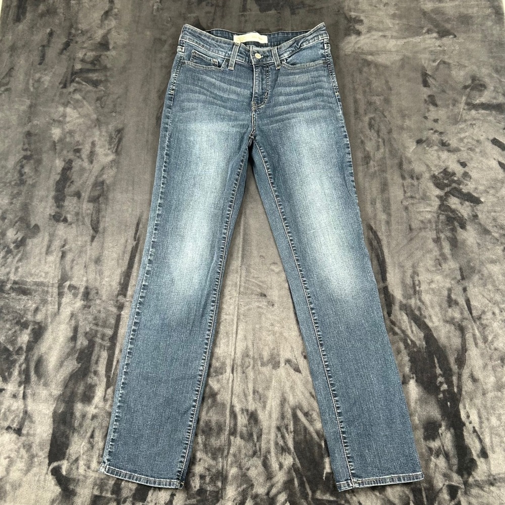 Signature by Levi Strauss Jeans Womens 6M Blue Totally Shaping Straight Leg